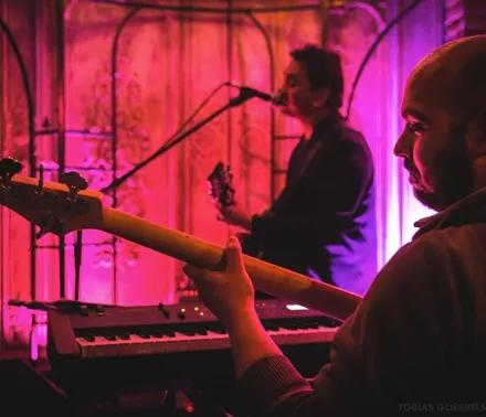 Porträt von Nick Hohepa & Band